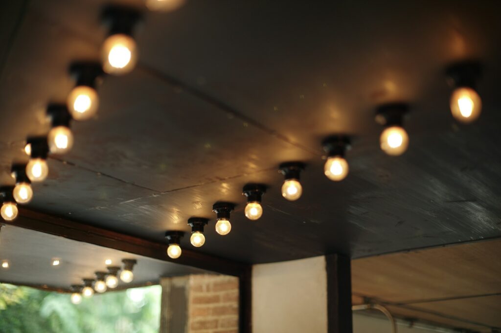 Lighting Trends for Fall 2024: Illuminate Your Home with Blask Lighting